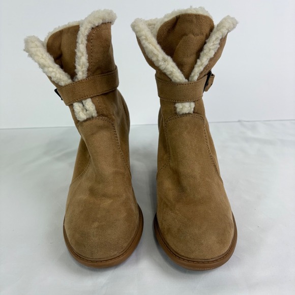 American Eagle Outfitters Shoes - American Eagle Women's 8 Tan Suede Faux Fur Lined Heeled Ankle Boots Cozy Winter